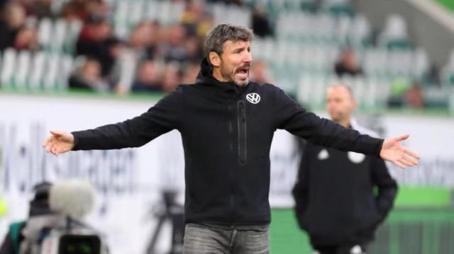 悬念丛生的 悬念丛生的